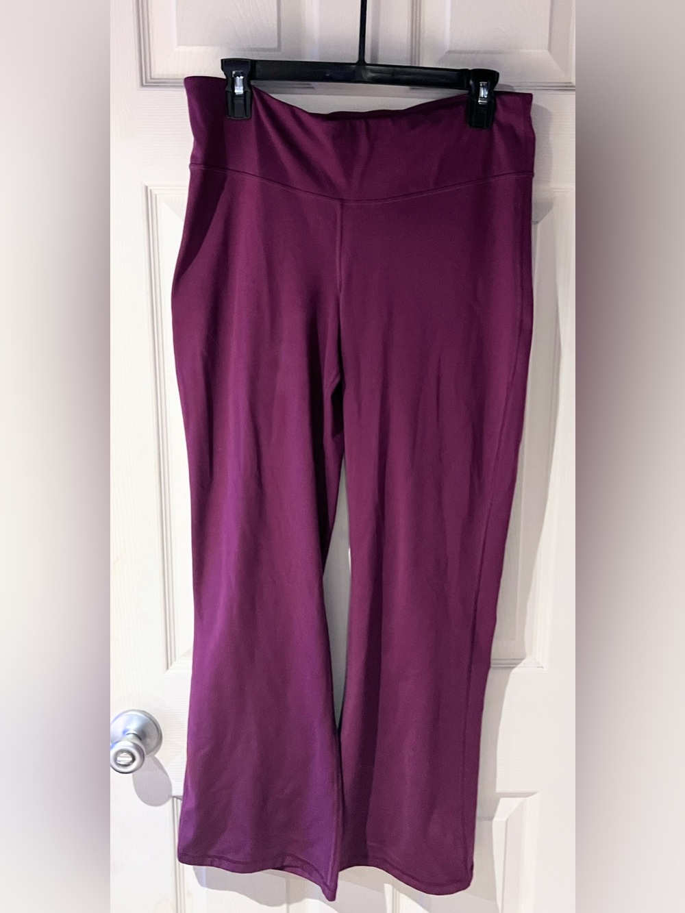 GAP FIT Women's Plum Boot Cut Flare Leggings Size Large